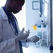 20251006_erreurs_medicamenteuses_amphotericineB