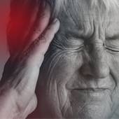 elderly-woman-worried-about-coronavirus-outbreak_Freepik